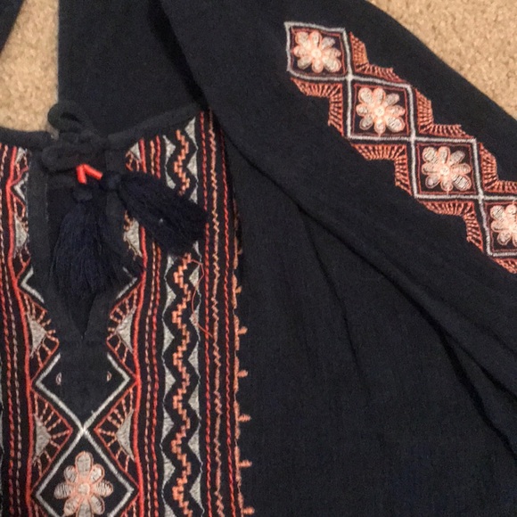 Women’s shirt - Picture 2 of 3